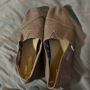 Dark grey TOMS size W 7.5